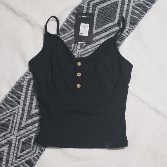 Top - Picture 3 of 4